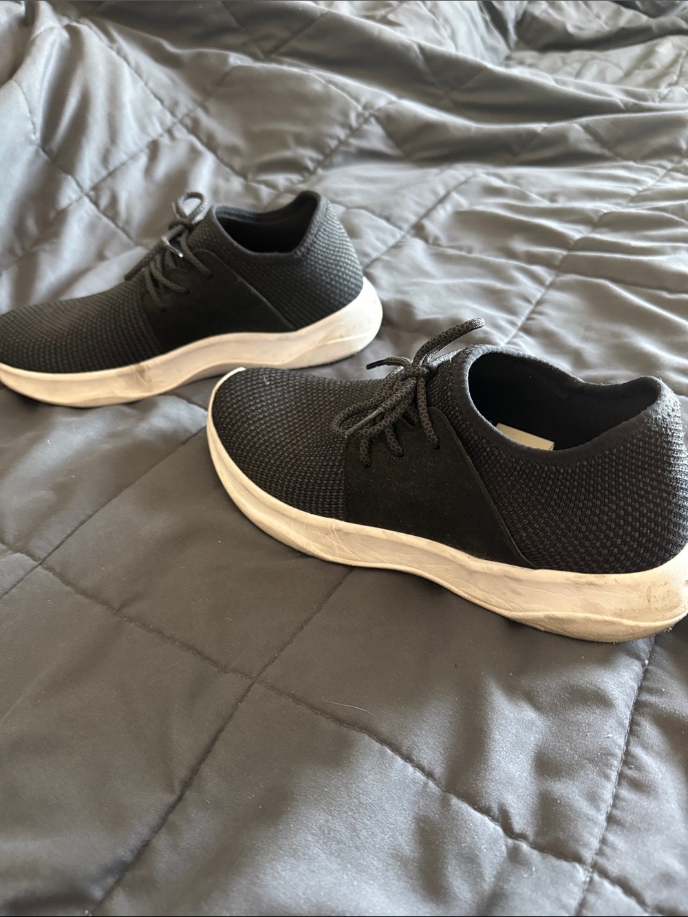 Vessi everyday sneaker size 10 - Picture 3 of 4